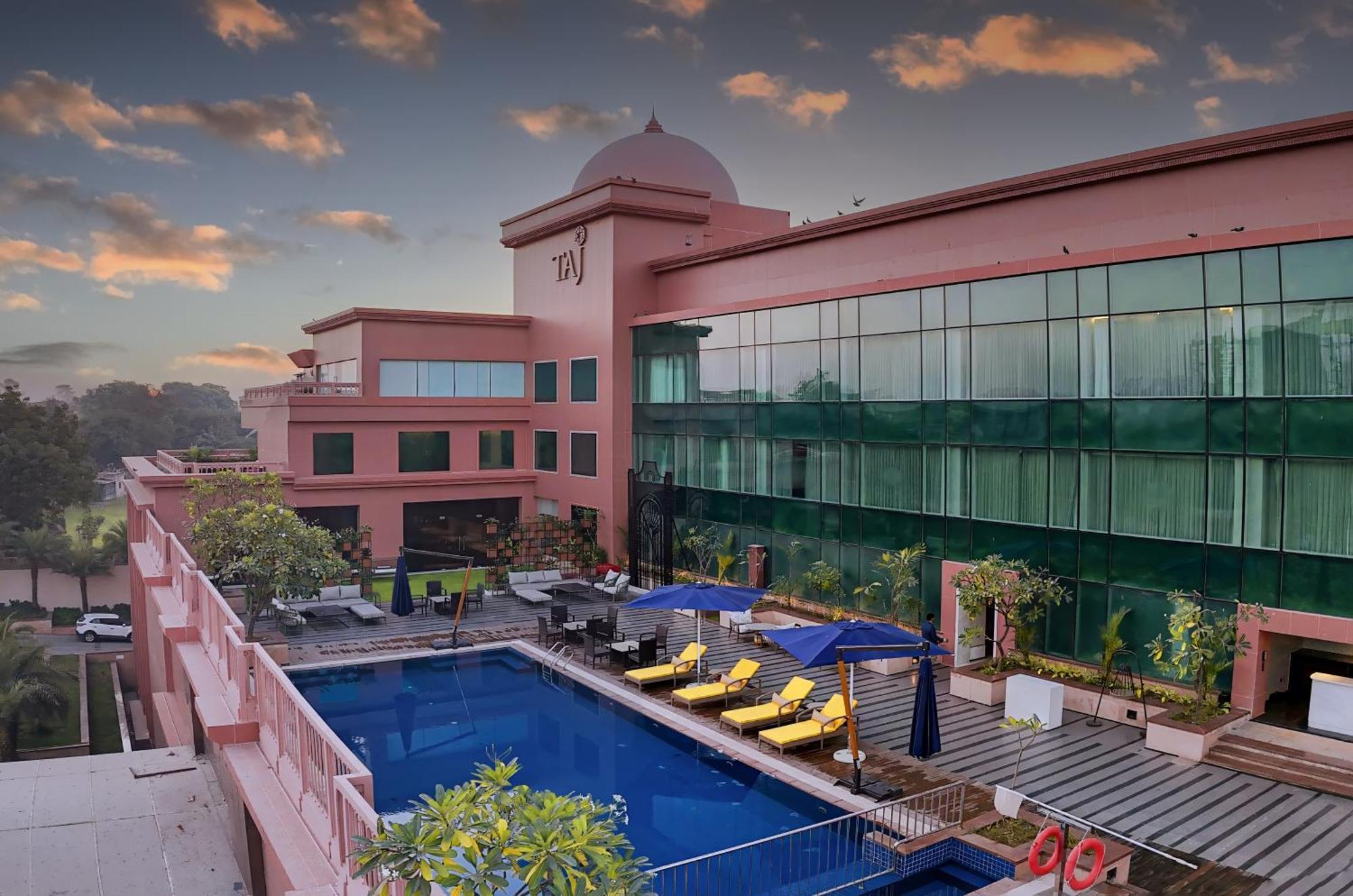 Taj Hotel & Convention Centre, Agra Agra  Exterior foto Taj Krishna